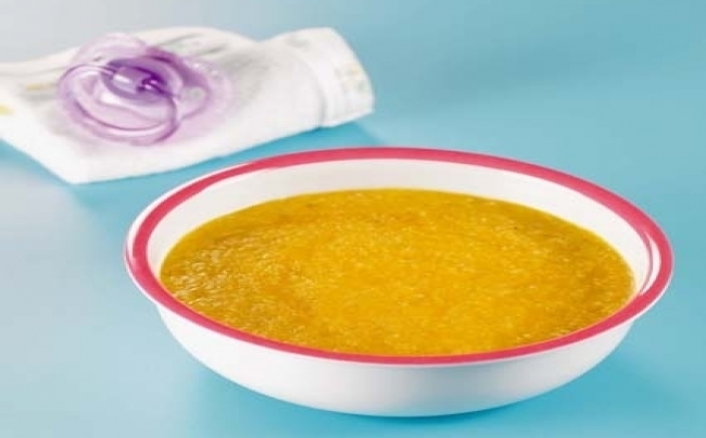 Crema de pallares y zapallo en agua de apio